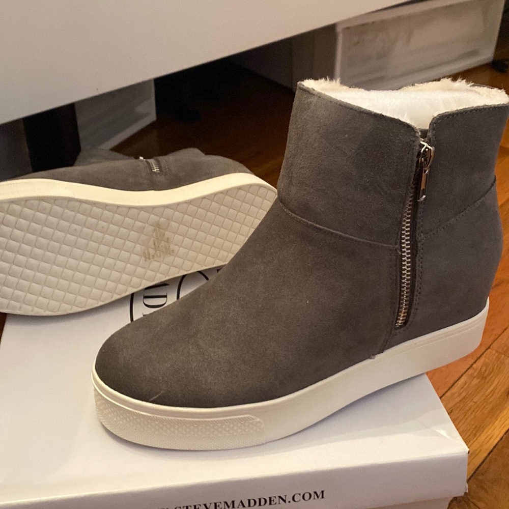 Steve Madden Wanda grey suede bootie brand new size 8